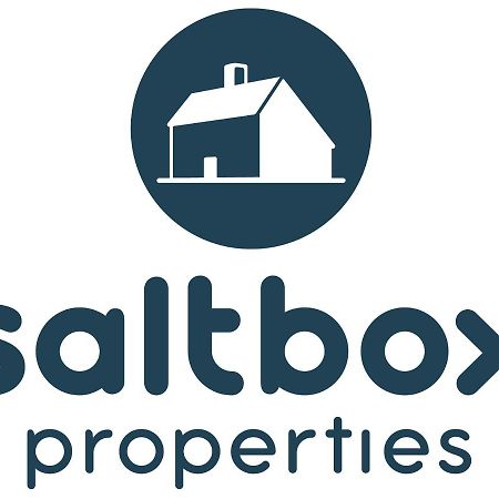 Saltbox Stays- Large 3 Bed House!! 3 Bathrooms, Garden, Fast Wifi, Sleeps 6 Сводлинкоут Экстерьер фото